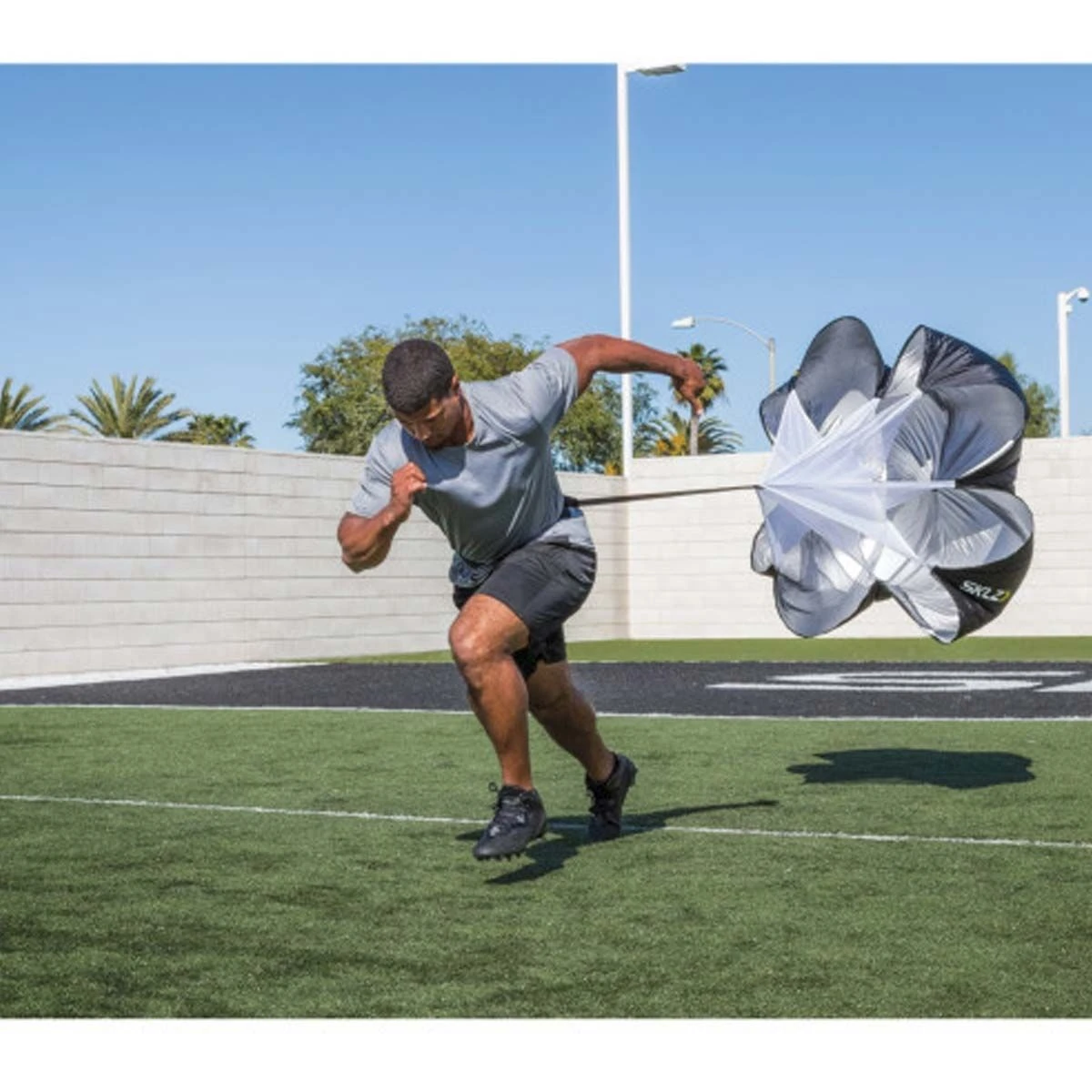 SKLZ Speed Chute Resistance Trainer 4 SKLZ Speed Chute Resistance Trainer - Image 4